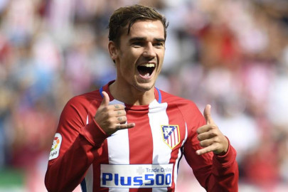 Griezmann probando prototipos de Puma